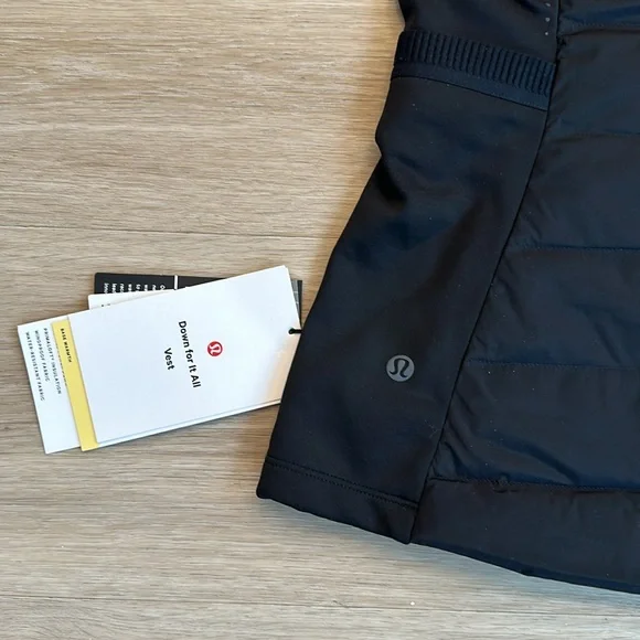 Lululemon Down for It All Vest women size 0 and 6 color black - Picture 8 of 9